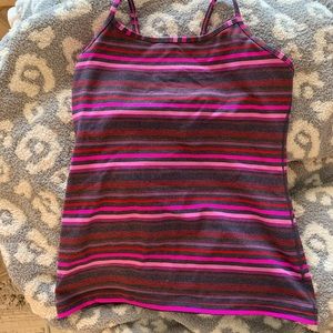 Lululemon top
